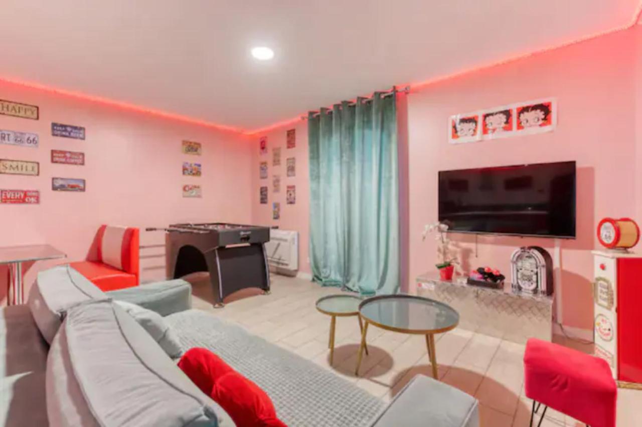 Suite Marilyn Monroe & Spa - 4P - Proche Disney Montry Exteriör bild